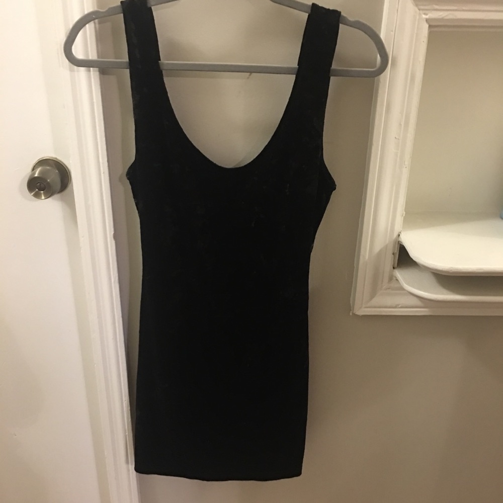 Signiture8 - Black Mini Dress NWTO